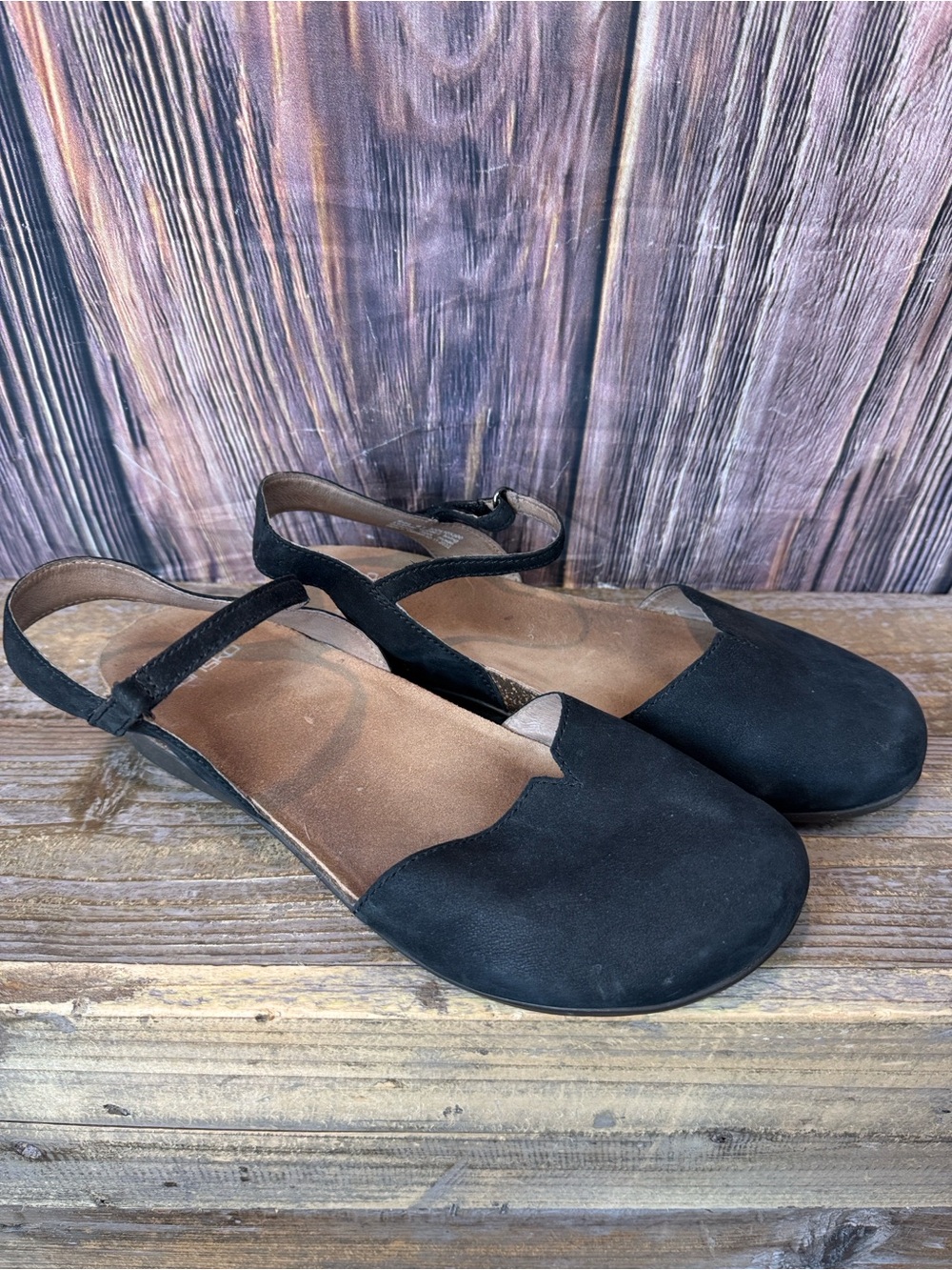 Women’s Black Slingback Flat Shoes